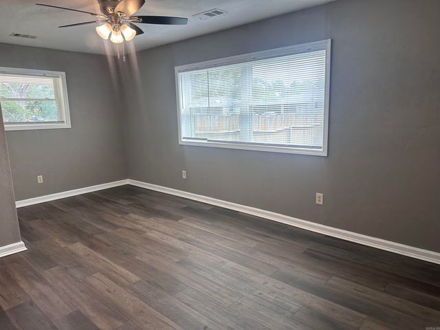 6705 Tracy Avenue, Little Rock, AR 72206