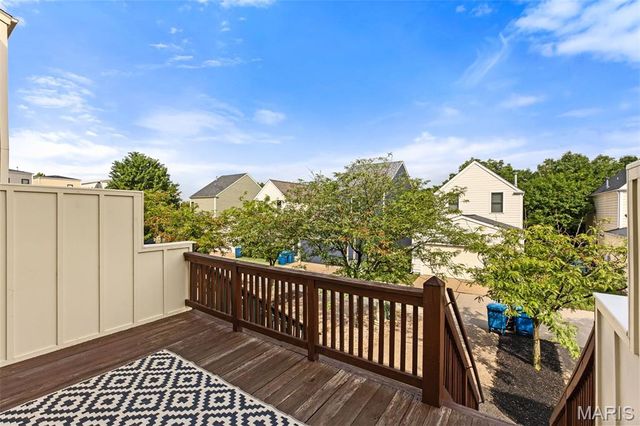 3330 Shutten Way, St Charles, MO 63301
