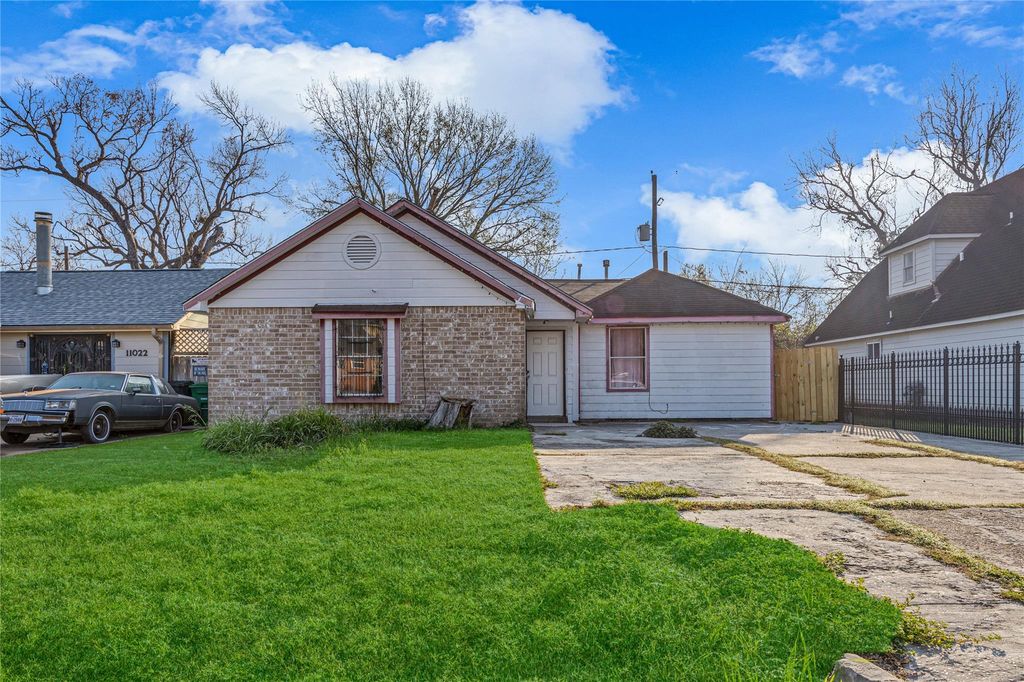 11018 Clark Road, Houston, TX 77076