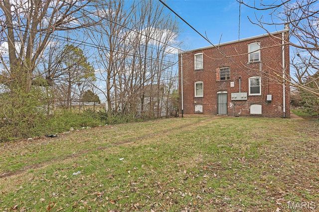 2739 Semple Avenue, St Louis, MO 63112