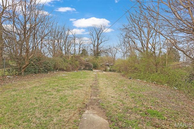 2739 Semple Avenue, St Louis, MO 63112