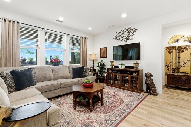 2041 Santoro Way, Hollister, CA 95023