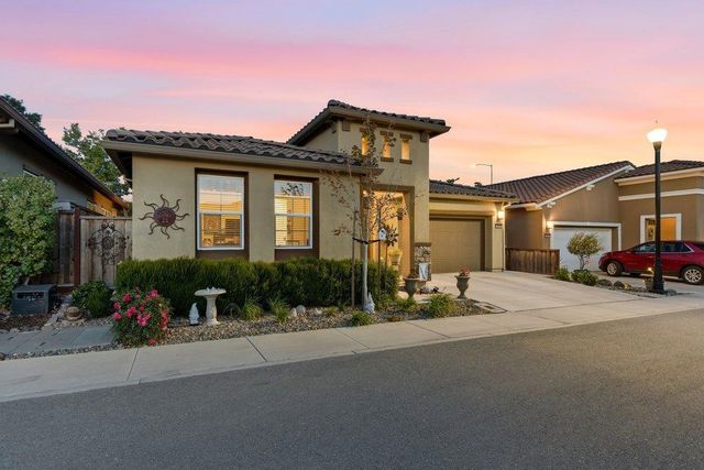 2041 Santoro Way, Hollister, CA 95023
