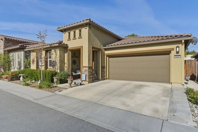 2041 Santoro Way, Hollister, CA 95023