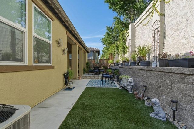 2041 Santoro Way, Hollister, CA 95023