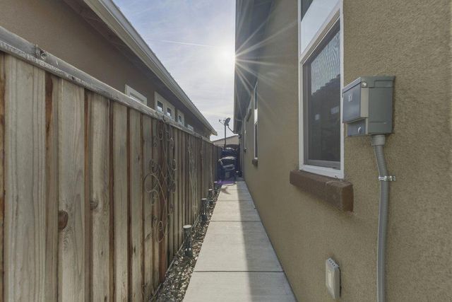 2041 Santoro Way, Hollister, CA 95023