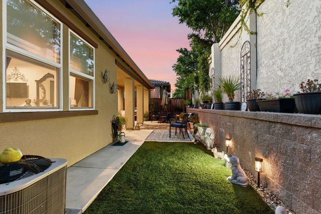 2041 Santoro Way, Hollister, CA 95023