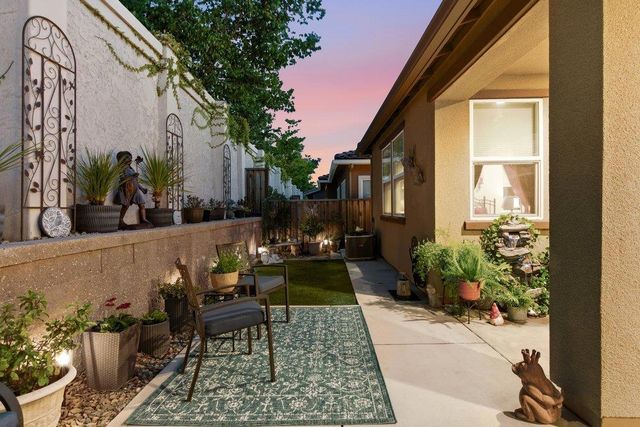 2041 Santoro Way, Hollister, CA 95023