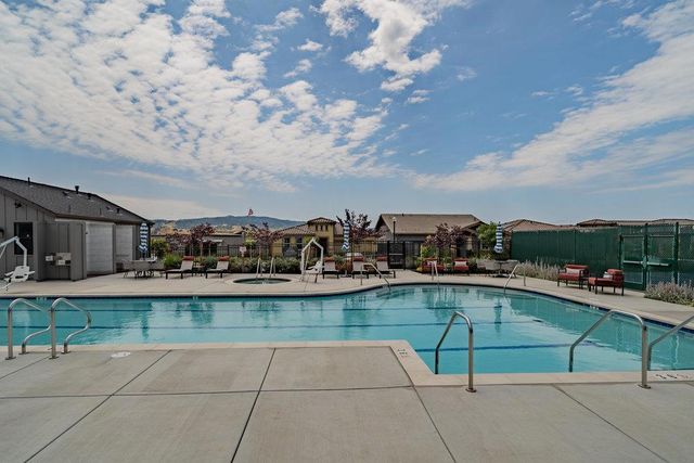 2041 Santoro Way, Hollister, CA 95023