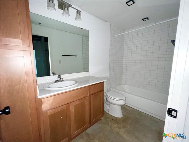 301 N LBJ Drive 203, San Marcos, TX 78666