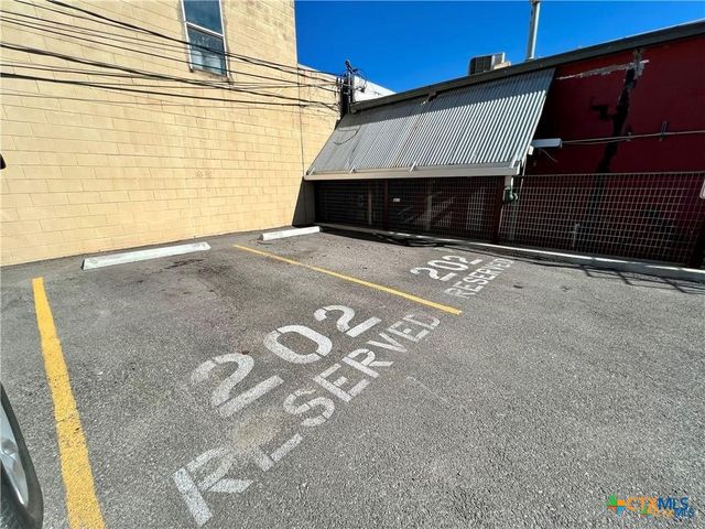 301 N LBJ Drive 203, San Marcos, TX 78666