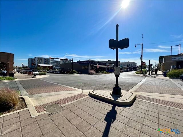 301 N LBJ Drive 203, San Marcos, TX 78666