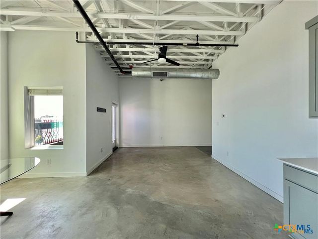 301 N LBJ Drive 203, San Marcos, TX 78666