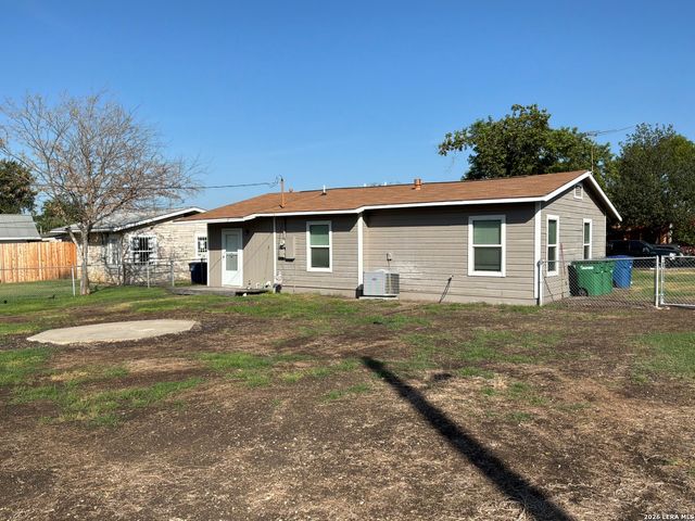 760 LINDA LOU DR, San Antonio, TX 78223