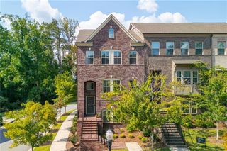 502 Via Secco Lane, Suwanee, GA 30024
