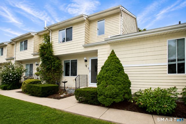 166 Old Brookfield Road 34-7, Danbury, CT 06811