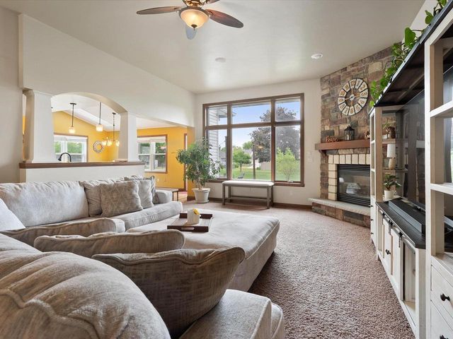 2690 PRAIRIE GARDEN TRAIL, Green Bay, WI 54313