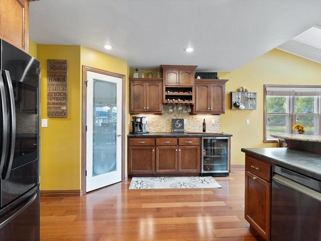 2690 PRAIRIE GARDEN TRAIL, Green Bay, WI 54313