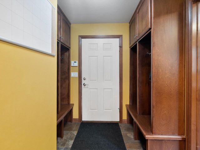 2690 PRAIRIE GARDEN TRAIL, Green Bay, WI 54313