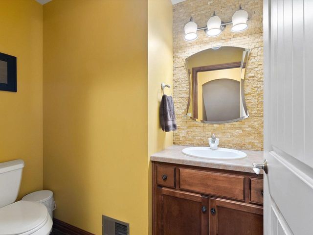 2690 PRAIRIE GARDEN TRAIL, Green Bay, WI 54313