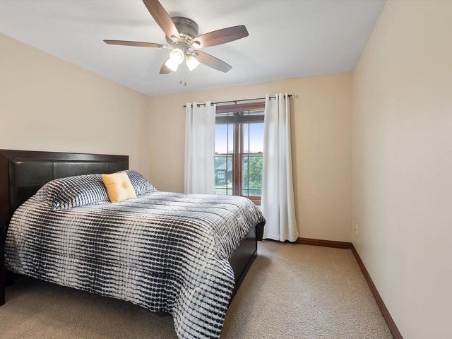 2690 PRAIRIE GARDEN TRAIL, Green Bay, WI 54313