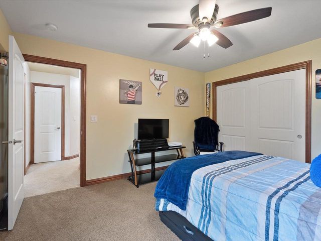 2690 PRAIRIE GARDEN TRAIL, Green Bay, WI 54313