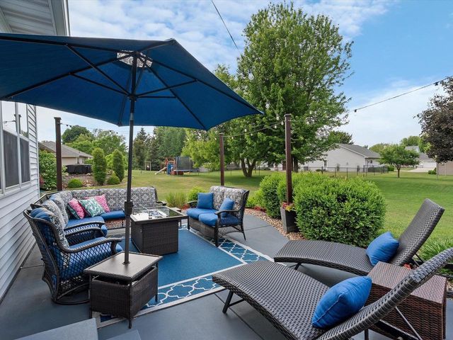 2690 PRAIRIE GARDEN TRAIL, Green Bay, WI 54313