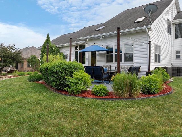 2690 PRAIRIE GARDEN TRAIL, Green Bay, WI 54313