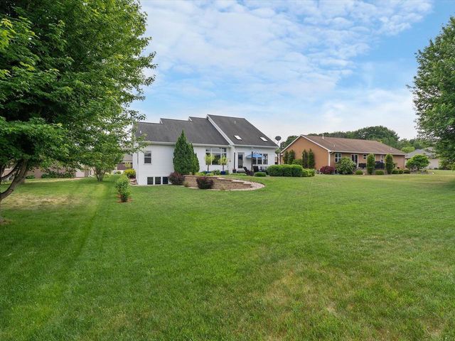 2690 PRAIRIE GARDEN TRAIL, Green Bay, WI 54313