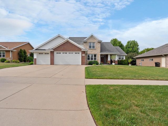 2690 PRAIRIE GARDEN TRAIL, Green Bay, WI 54313