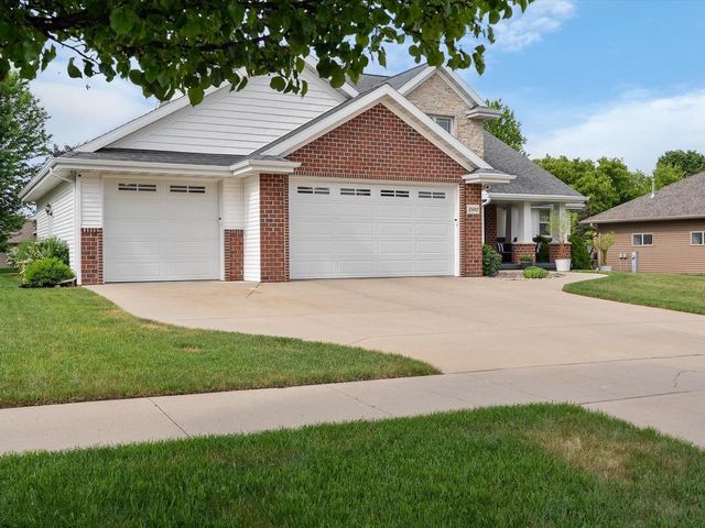 2690 PRAIRIE GARDEN TRAIL, Green Bay, WI 54313