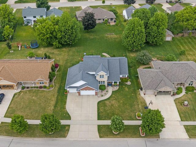 2690 PRAIRIE GARDEN TRAIL, Green Bay, WI 54313