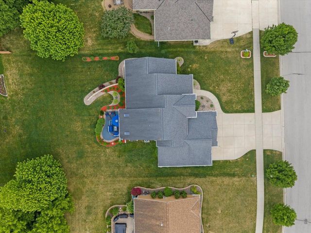 2690 PRAIRIE GARDEN TRAIL, Green Bay, WI 54313