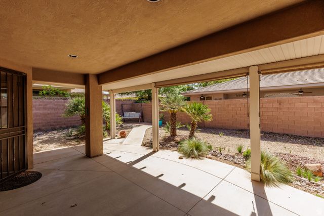 488 E 1525 S, Washington, UT 84780