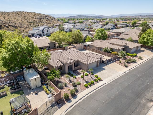 488 E 1525 S, Washington, UT 84780