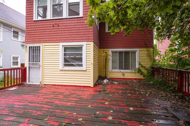 17200 Endora Road, Cleveland, OH 44112