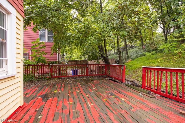 17200 Endora Road, Cleveland, OH 44112