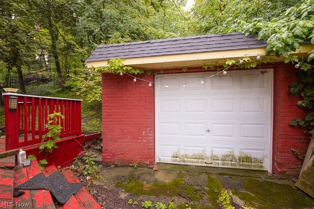 17200 Endora Road, Cleveland, OH 44112