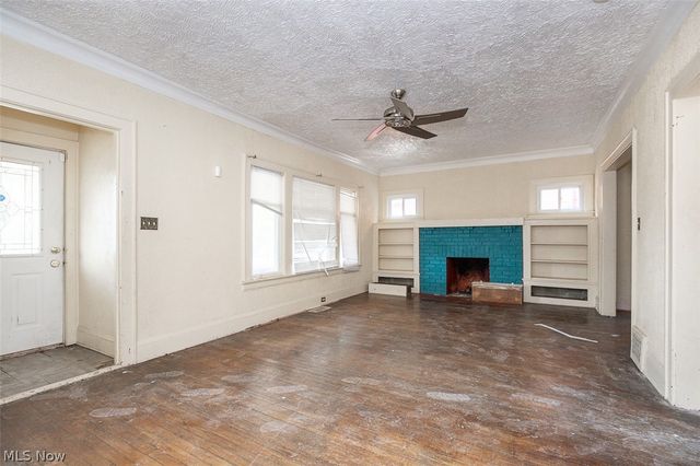 17200 Endora Road, Cleveland, OH 44112