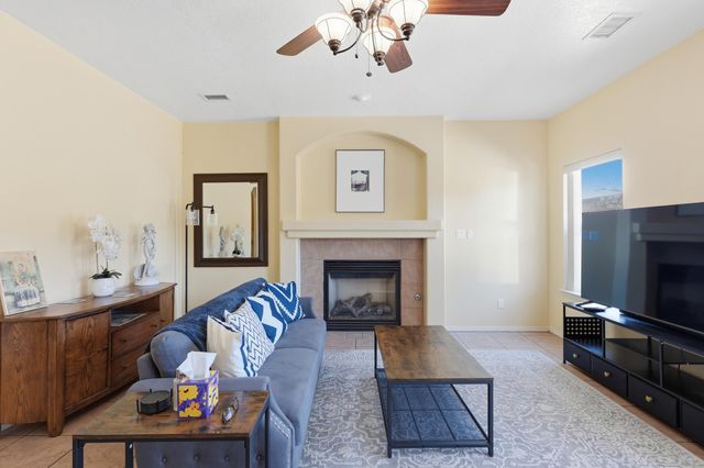 1267 Mirador Loop NE, Rio Rancho, NM 87144