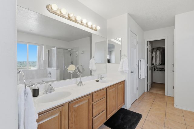 1267 Mirador Loop NE, Rio Rancho, NM 87144