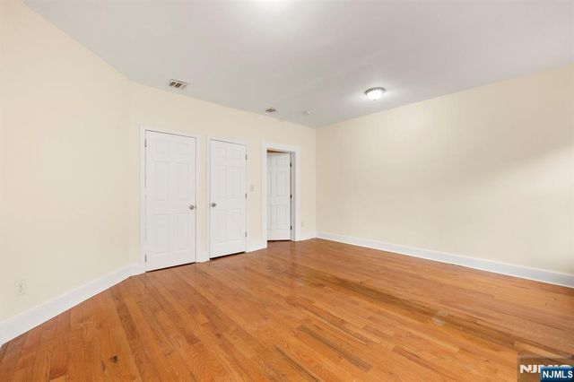 108 13th Street, Newark, NJ 07107