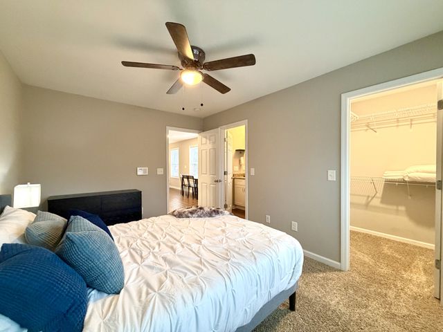 925 Woody Hills Dr, Clarksville, TN 37040