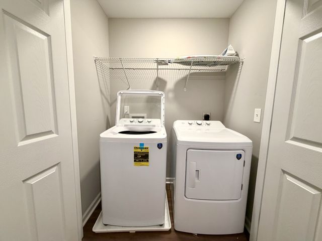 925 Woody Hills Dr, Clarksville, TN 37040