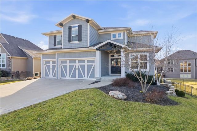 10305 W 170th Place, Overland Park, KS 66221