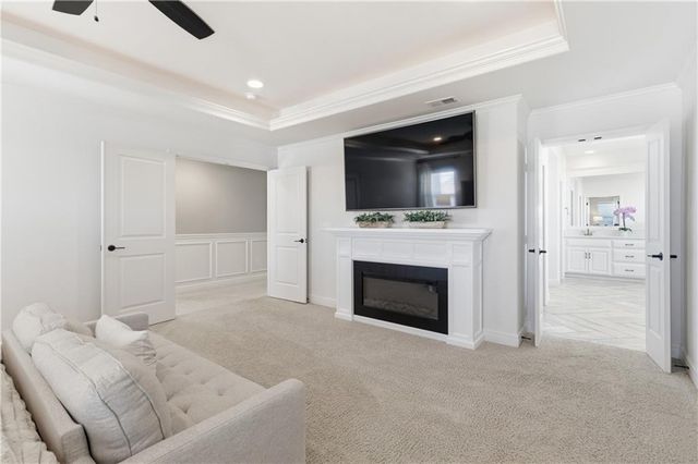 10305 W 170th Place, Overland Park, KS 66221