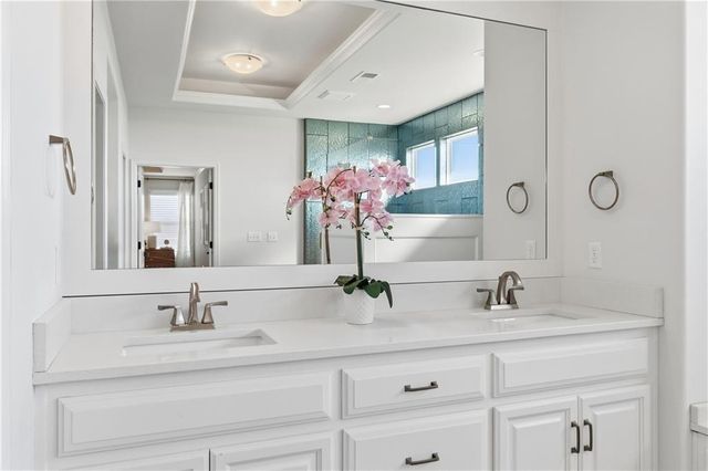 10305 W 170th Place, Overland Park, KS 66221