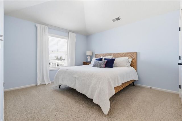 10305 W 170th Place, Overland Park, KS 66221