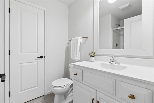 10305 W 170th Place, Overland Park, KS 66221