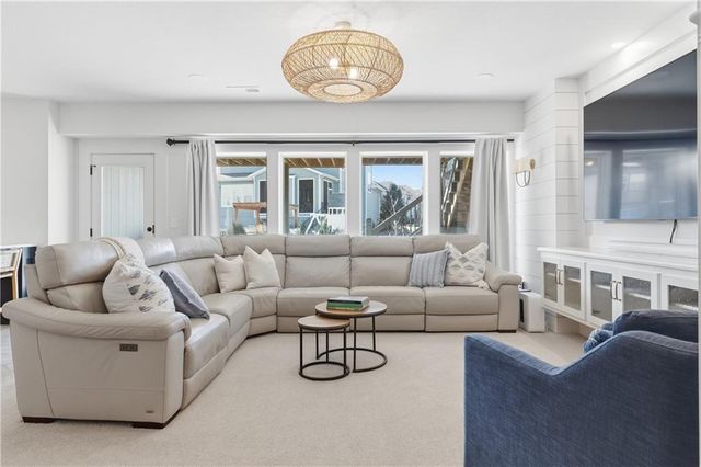 10305 W 170th Place, Overland Park, KS 66221